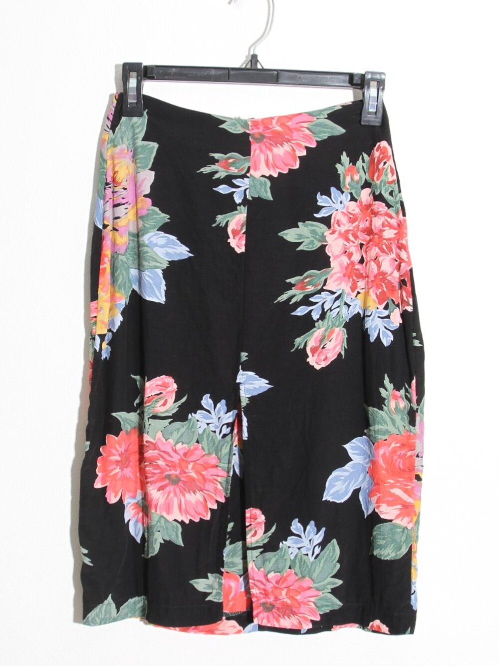 Reformation Floral Skirt Slit Knee Length Black Surplus Made in USA Size 2
